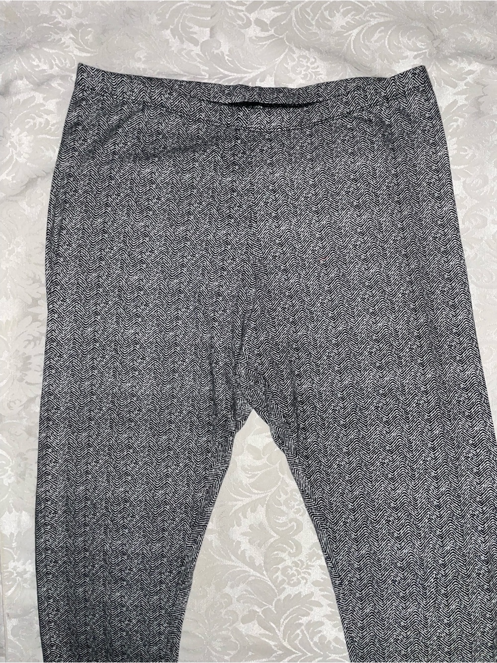 Women's Gray, Black, & White Patterned Stretch Pants